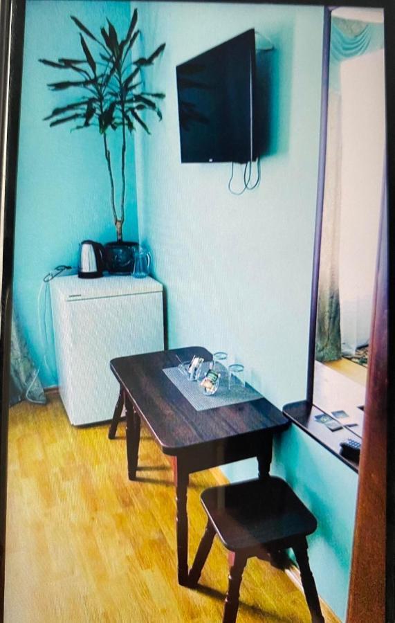 Apartments Uman Bagian luar foto