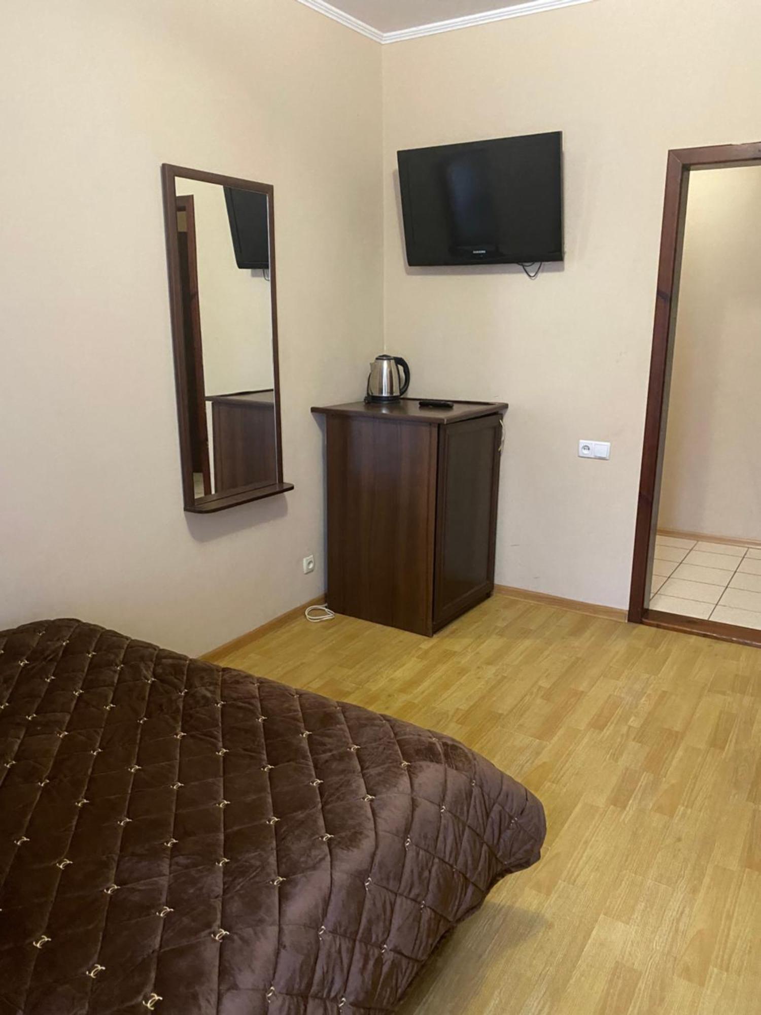 Apartments Uman Bagian luar foto