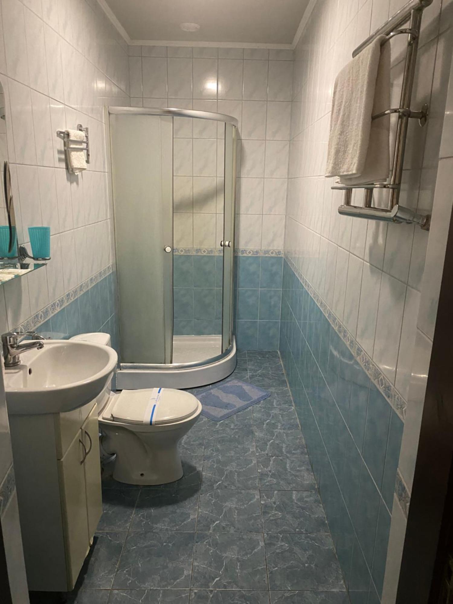 Apartments Uman Bagian luar foto